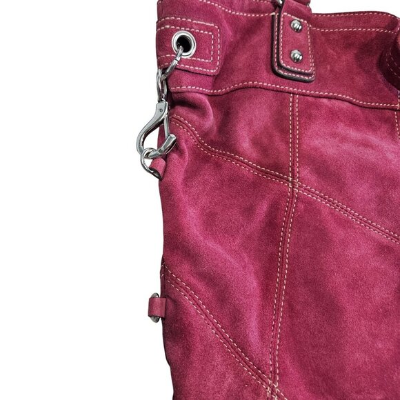 Red Suede Hype Large Tote Bag With Black Patterned Interior & Silver‎ Hardware - Picture 3 of 10